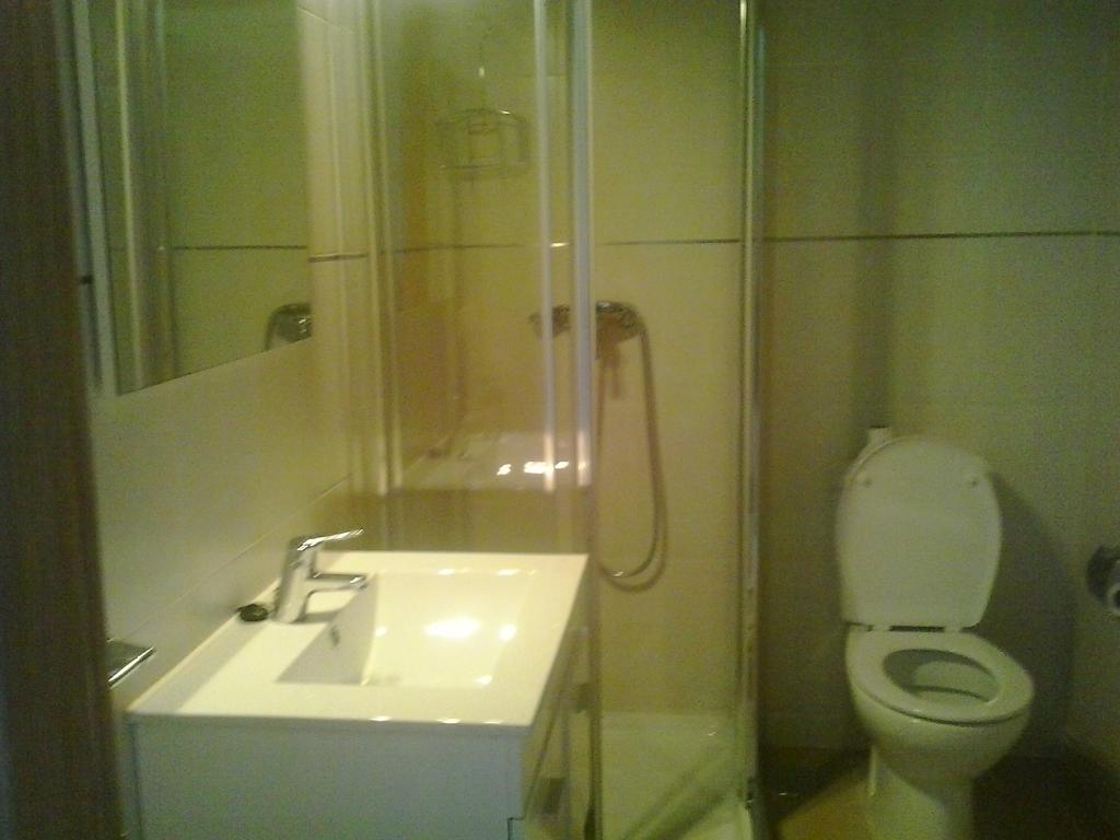 Apartamentos Alejandra Барейрос Екстериор снимка
